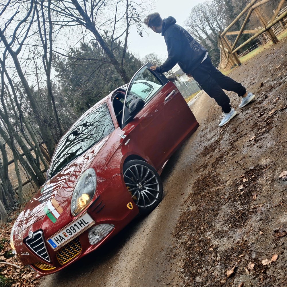 SlowlyAT's tweet image. got my alfa back :)