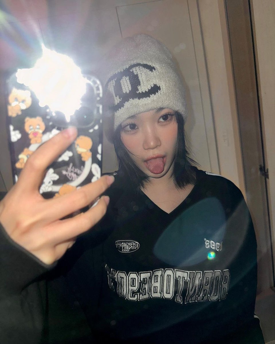 lesserafimpics_'s tweet image. Chaewon instagram update