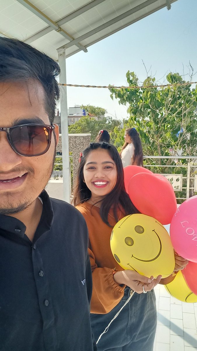 VGvaghela's tweet photo. #Uttrayan2k23🪁🧡 https://t.co/9FNIJwIDHz
