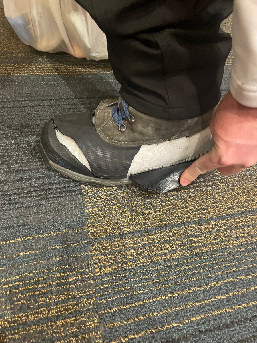 jcrojo03's tweet photo. Can’t believe that after 2 years of use this happened to my @TheNorthFaceEU @thenorthface @TheNorthFaceMx Boots! And I had to #StopExploring I have bought jackets, pants, head warmers, gloves, BOOTS, socks, fleece but this is ridiculous, you have lost a customer https://t.co/kSW0FCLjqi