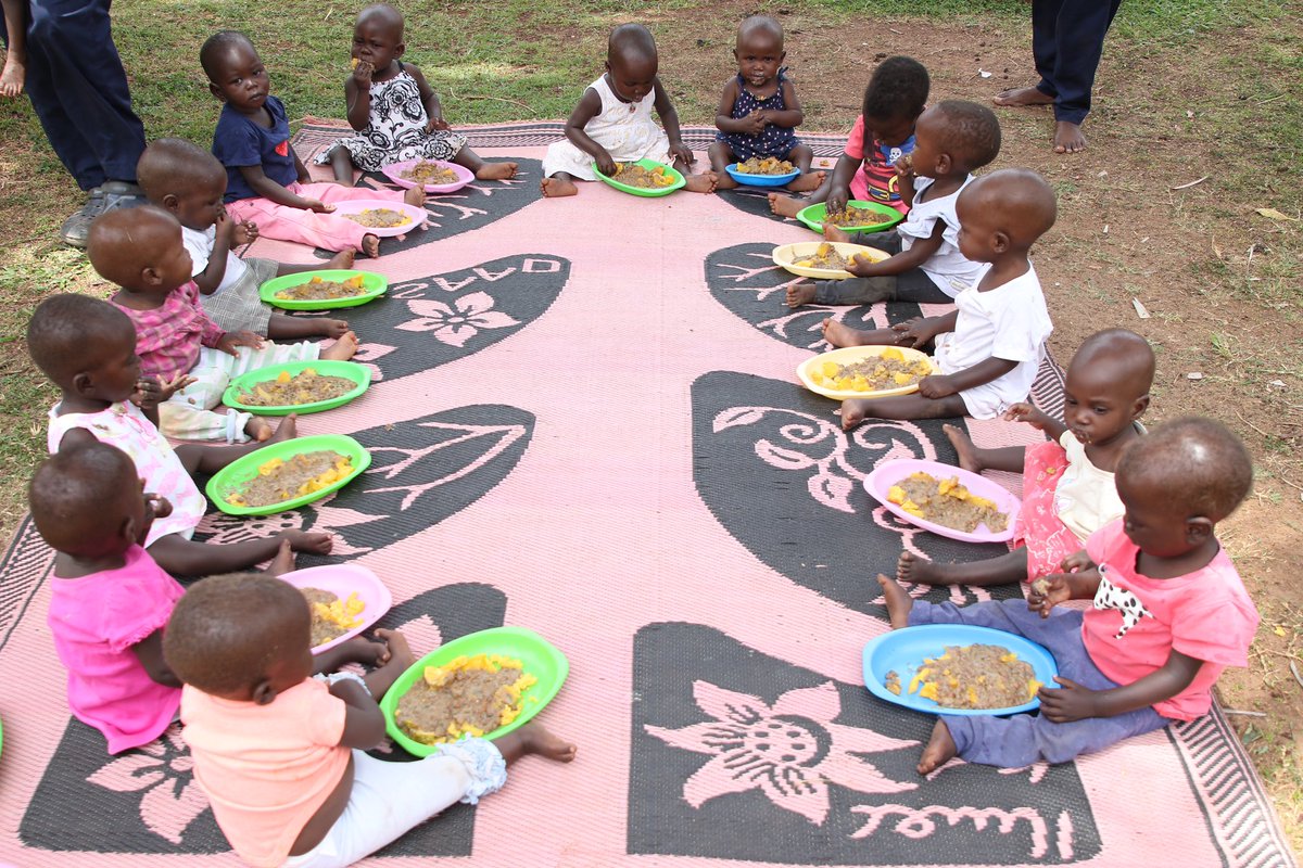 rachelbeilke's tweet photo. As my first year as a Love One Ambassador comes to a close, I have just a few more weeks to raise money for these babies in Uganda ❤️ Every donation is so so appreciated! 

Don’t forget about my Kendra Scott earring giveaway! Donate here to be entered: https://t.co/5QionSOr90 https://t.co/RMw5oD8hCN