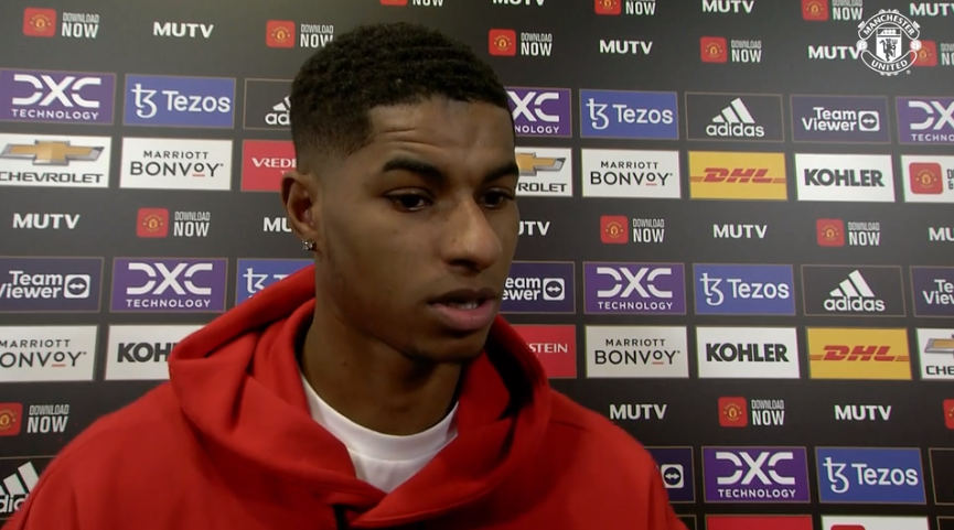 MUnitedFR's tweet photo. Rashford : "Je me suis arrêté, car j'ai réalisé que j'étais peut-être parti en avance. Je ne pense pas que je bloquais qui que ce soit. Je ne vois pas pourquoi le but n'aurait pas été validé. J'aurais pu comprendre si je bloquais quelqu'un, mais je me suis arrêté." #MUFC https://t.co/BIGDNcCIip