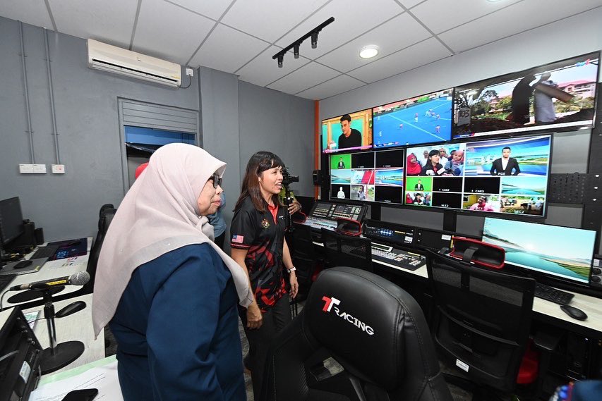 komunikasi_gov's tweet photo. Jabatan dan agensi di bawah Kementerian Komunikasi dan Digital (KKD) memainkan peranan penting dalam usaha membendung sebaran ungkapan kebencian (hate speech) dan berita palsu di media sosial. https://t.co/fzIckmHajn