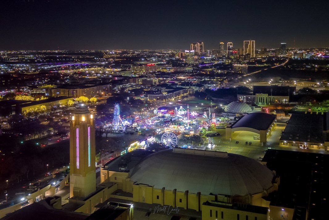 mattlantz's tweet photo. The Fort Worth Stock Show and Rodeo opens this weekend and runs through Feb. 4th. Follow @fwssr for more info!
#FortWorth #Texas #FortWorthTx #fortworthstockshow #stockshow #rodeo #visitfortworth #igtexas #onlyintexas #truetexas #visittexas https://t.co/IuSXvJztoo