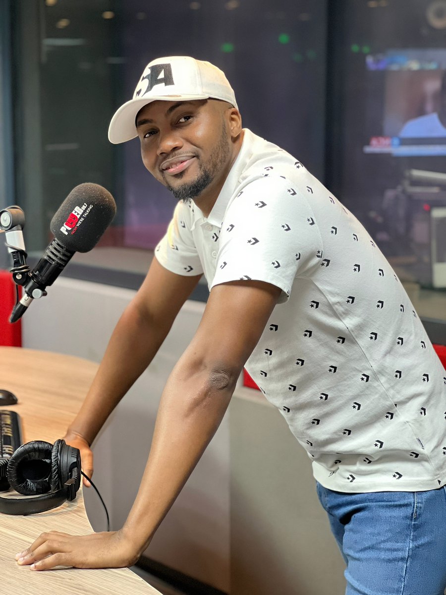 AB_Broadcaster's tweet image. Good evening mei chomi 😁 Let's connect for the first time on a Saturday in 2023! 🥳

6-10PM on @Powerfm987 📻🎶🔥🕺🏾

#POWERWeekend