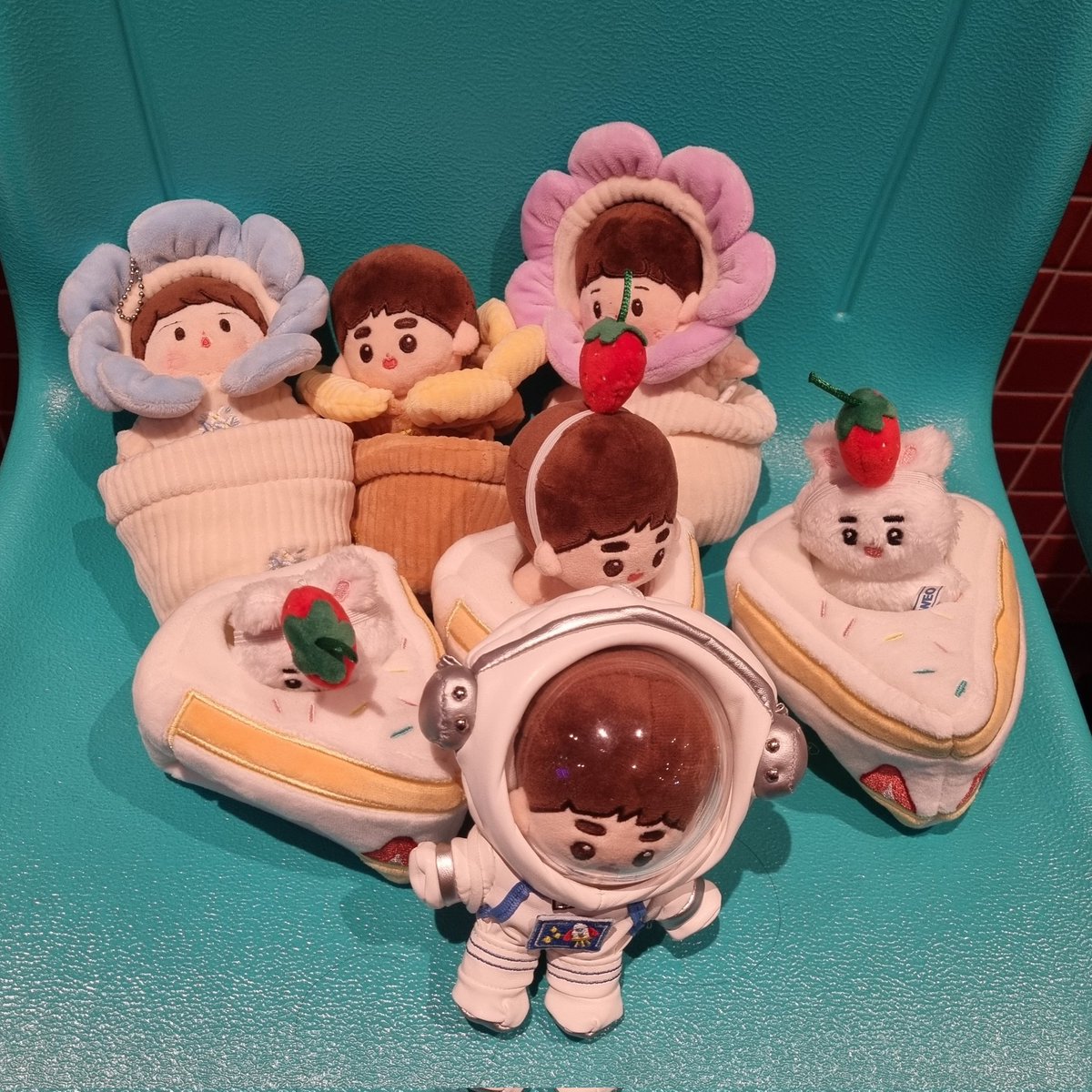 aibath's tweet photo. 10분까지만 주문된다고하여ㅜ 주문하고 후다닥 인증 촬영후 착석했어요!
#해피뚜데이
#Hello_my_January https://t.co/K8JmuLUHIv
