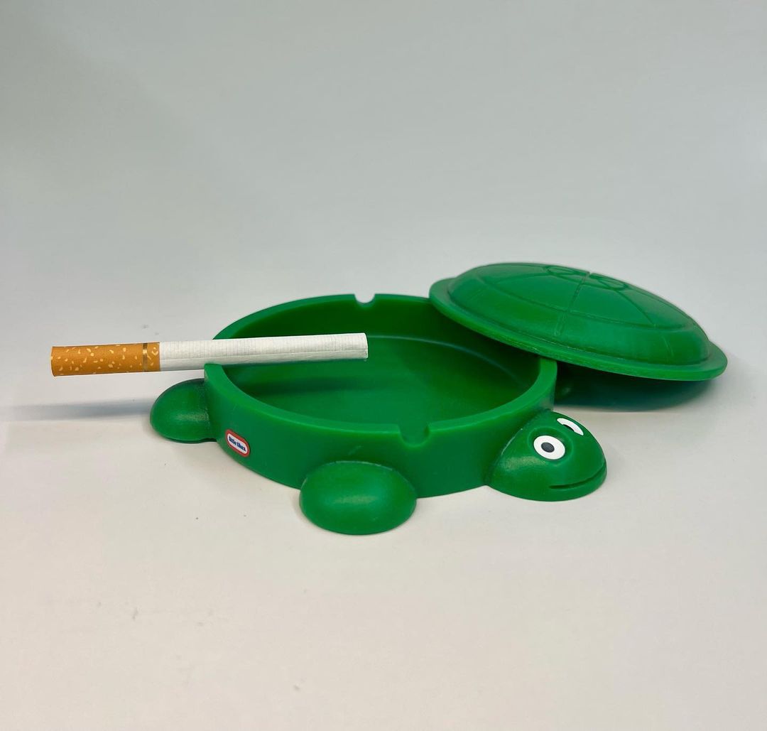 surething_nyc's tweet photo. Andy is an Interactive Technology Engineer, Inventor, and Kinetic Artist residing in Brooklyn. We were able to spend some time with him after his recent gallery showing of his project "Kids Toys Adult Issues". https://t.co/w9zJVcl2cH