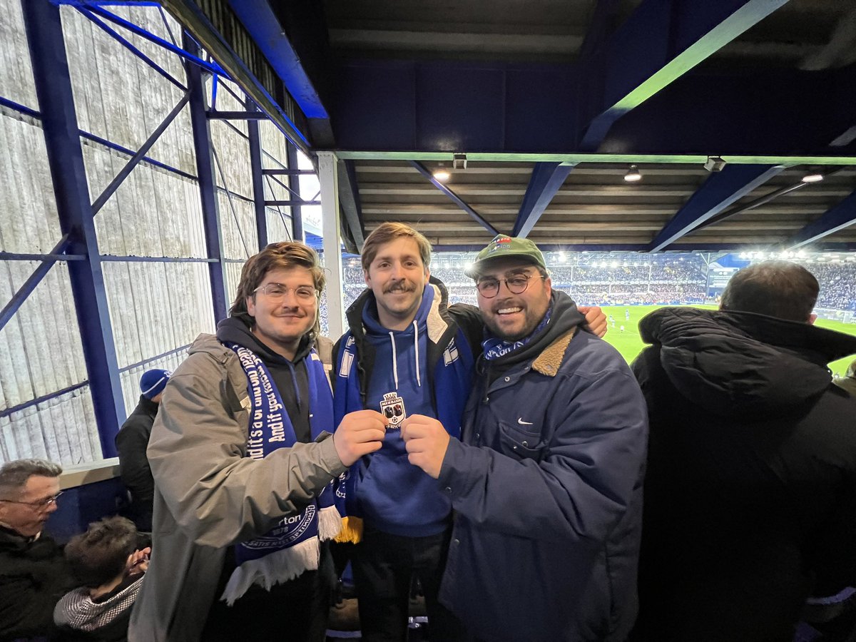 strohmannb's tweet photo. #patchatthepark @MenInBlazers https://t.co/hecM9Rr4Bf