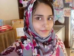 दिल्ली दंगा मामले में गुलफ़िशा फ़ातिमा 1010 दिनों से UAPA के तहत तिहाड़ जेल में बंदी है,वह दिल्ली हाईकोर्ट से कह चुकी है कि "जिन लोगों को मेरे ख़िलाफ़ गवाह बनाया गया है वह ख़ुद CAA आंदोलन का हिस्सा थे और मुझे जेल में रखने के लिए उन्हें डराकर गवाह बनाया गया"
#ReleaseGulfishaFatima