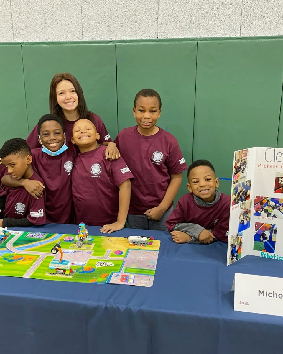 NPS_ObamaElem's tweet photo. Our Robotics team is hard at work showing what it means to be a future engineer! Let's go to work!

@nps_datascience
@NPSvoices
#Science #robotics #engineering #programming #coding #community #leadership #Wellness #leadandsucceed https://t.co/N5JUYxZjUP