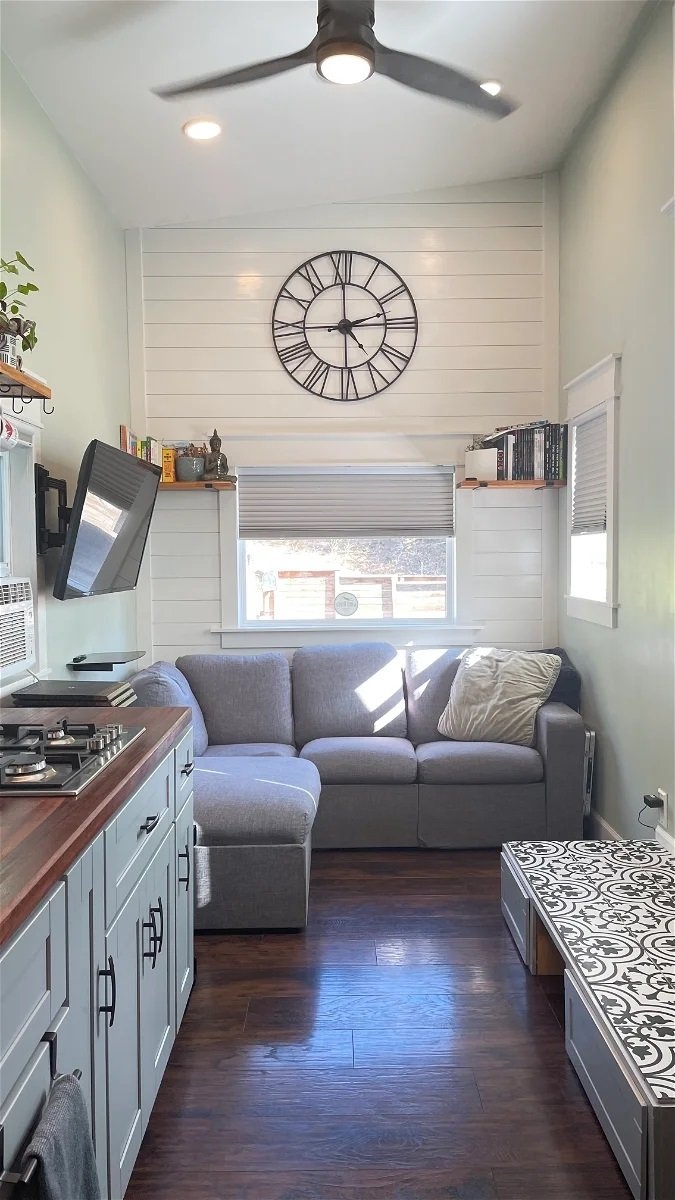Tiny House Listings tweet media