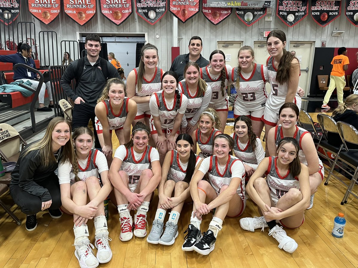 gobluegrl14's tweet photo. Winnin’ in Berlin 🙌🏀🙌 @NWHSgirlshoops @CitCountry @Hollywood_Lower Way to go NW! #nwpride 🫶🏼 #teamNW https://t.co/zeKNzBY3Qw