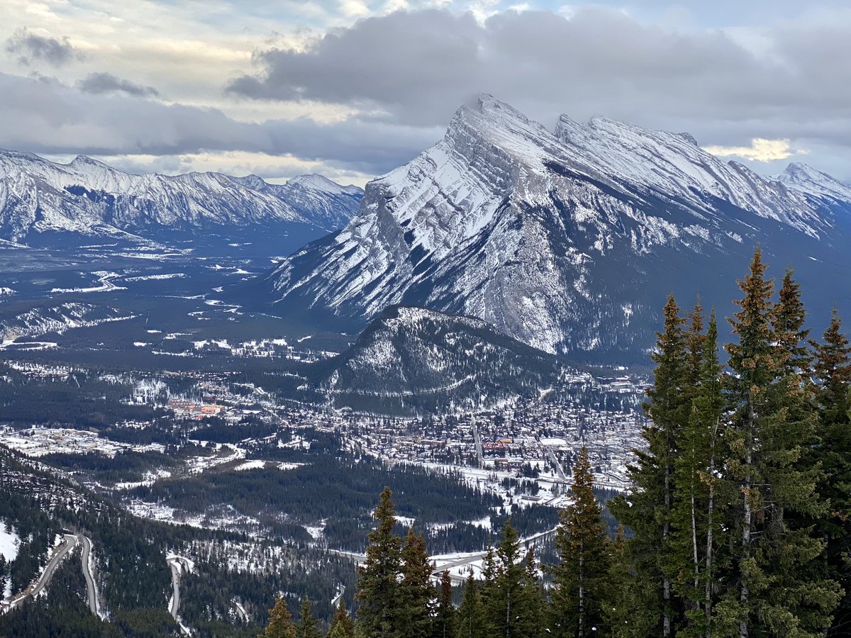 Jody_Robbins's tweet photo. How would you like to dine in the clouds? Haute 02 is an exclusive experience for guests of @FairmontSprings. Before your 5 course private dinner, you can try an oxygen bar and guided breath work. But only until Jan 24!
#AllBeyondLimits l #banff https://t.co/RBCgmBsIzg