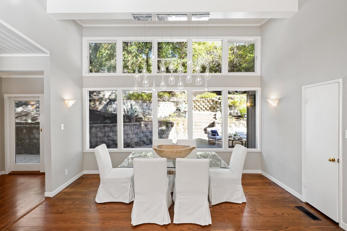 mollyslist's tweet photo. Mid Century Contemporary Amongst the Oaks! Sold Off Market 2023. https://t.co/pchNkV68bS
#orinda #RealEstate #midcentury #offmarket https://t.co/MNT0M2inKh