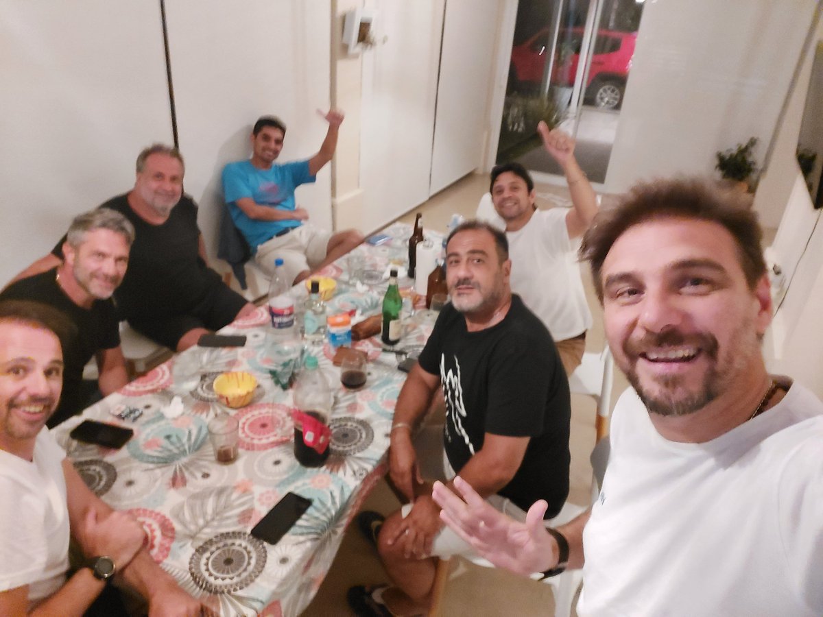 fedejelic's tweet photo. Barbacoa pantagruélica en la sede de @gscarpetta . Participaron como comensales @AMCAMPONOVO @turconahum @mchaijale @grodriguezfe @MJVillalobo y quien suscribe. Momentos de nostalgia con el ex @PodioLM y @lmcordoba.  Nos faltó @JavierCiani . https://t.co/qm9qligYaa