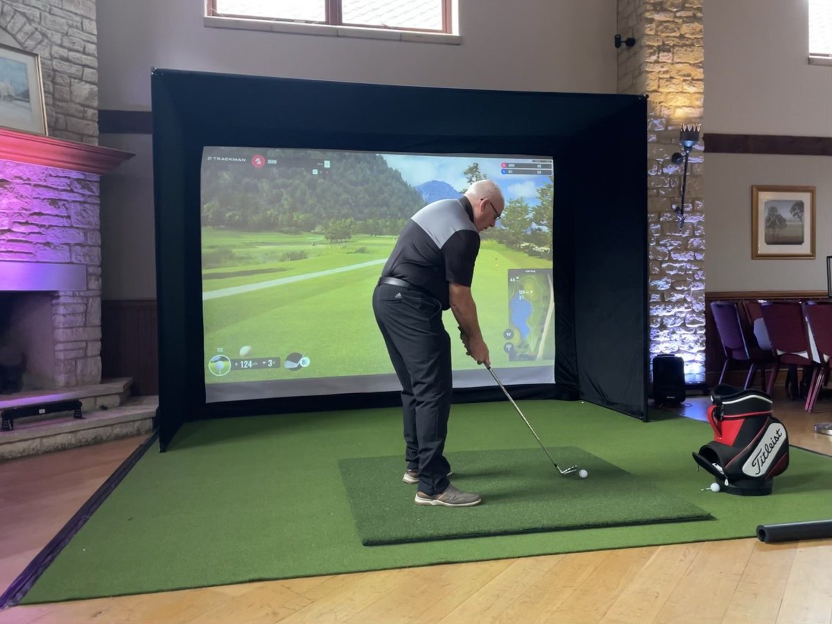 Loved trying out @louisboss001 and @Manorgolfclub new @TrackManGolf simulator this morning. We think a golf night might be on the cards very soon🏌️‍♂️