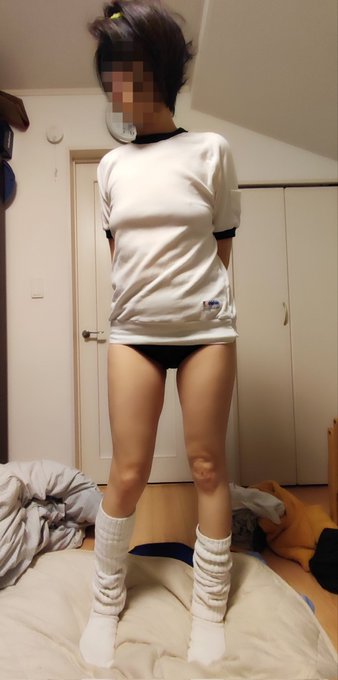たまには体操着で😁 https://t.co/zhWMPpisnA<a href="/tag/%E3%83%96%E3%83%AB%E3%83%9E"class="tags"><span>#ブルマ</span></a><a href="/tag/%E3%83%91%E3%82%A4%E3%83%91%E3%83%B3"class="tags"><span>#パイパン</span></a><a href="/tag/%E3%82%AF%E3%83%AA%E3%83%88%E3%83%AA%E3%82%B9"class="tags"><span>#クリトリス</span></a><a href="/tag/%E5%AB%81%E5%A5%BD%E3%81%8D"class="tags"><span>#嫁好き</span></a>