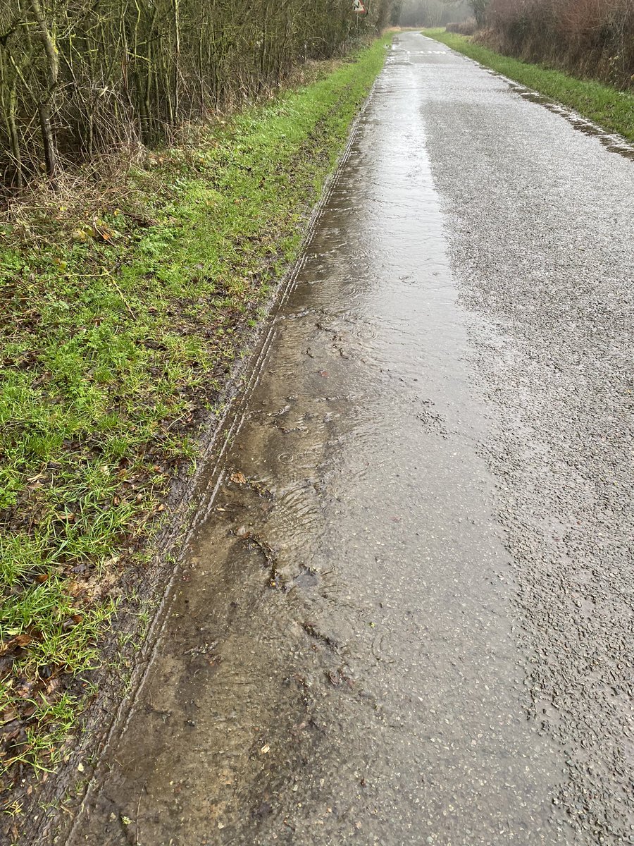 MrAgrologist's tweet image. A few years back, in wet winters, the water on the road coming into the village off the fields was full of soil.With a return to good farming practice by @Pxfarms the water,when it does come onto the road,is crystal clear. #goodfarming