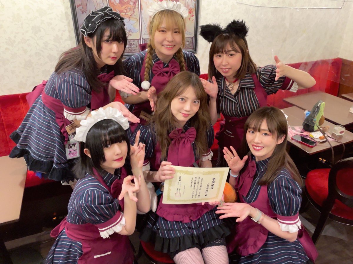 ありがとうございました。
大好きな人に囲まれて秋葉原を橙幻郷を去ることができました。

うるさくて、ただただオタクな鬼灯でしたがそんな鬼灯を忘れないで思い出の中にいさせてくれたら嬉しいです。

みんなありがとう。大好きです。