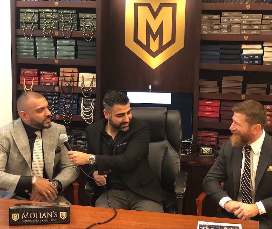 Mohans_Tailors's tweet photo. #REGRAM: @Mohans_Tailors #bespoke fitting for @mikebrownmma, former champion,now coach to @ufc MEGASTAR @gamebredfighter, @AndreiArlovski (also #Mohans clients) &amp;others like @DustinPoirier &amp; @Amanda_Leoa.

2126970050 https://t.co/PvDUgETchB

@danawhite @FirstRoundMgmt @GQMagazine https://t.co/EfZ2mXk9Jo