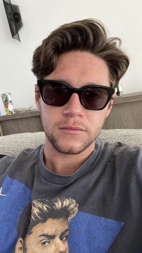 nhstreamupdates's tweet photo. 1 RT = 1 VOTE
1 COMMENT = 1 VOTE 

I vote #NiallAndLewis for #FaveDocumentary at the #iHeartAwards https://t.co/ENwNgwWGA0