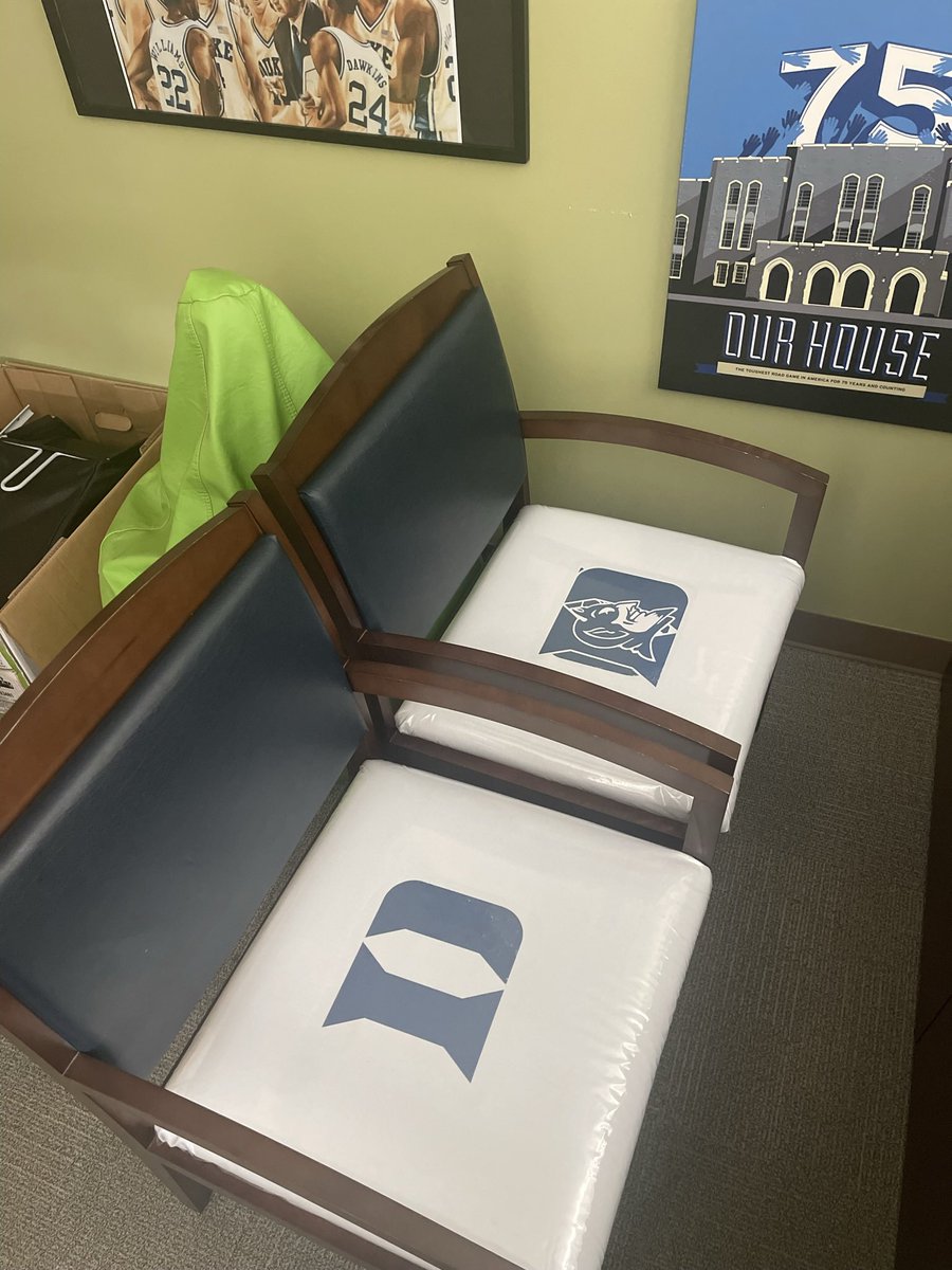 When You Bestfriend @CathMus has a idea for your Birthday!! BC Power Always thinking outside the Box 📦