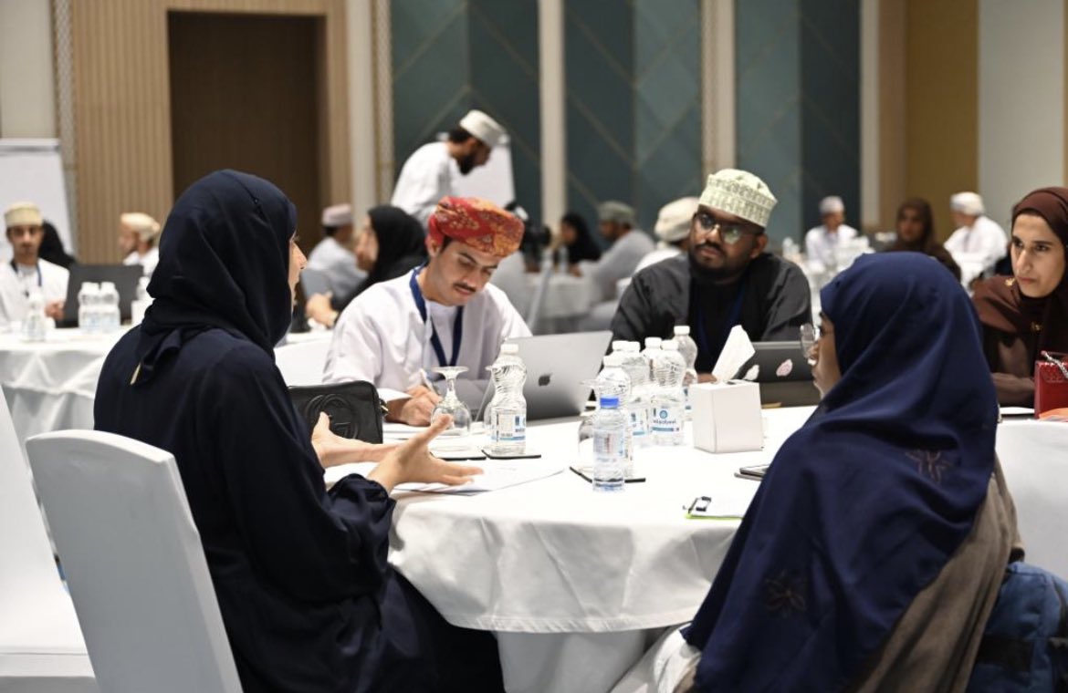 Etienne.om tweet media