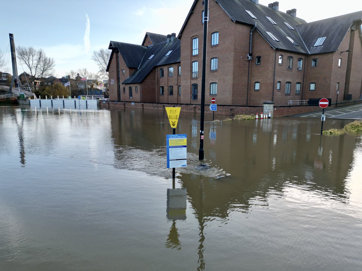 Roofrite tweet media