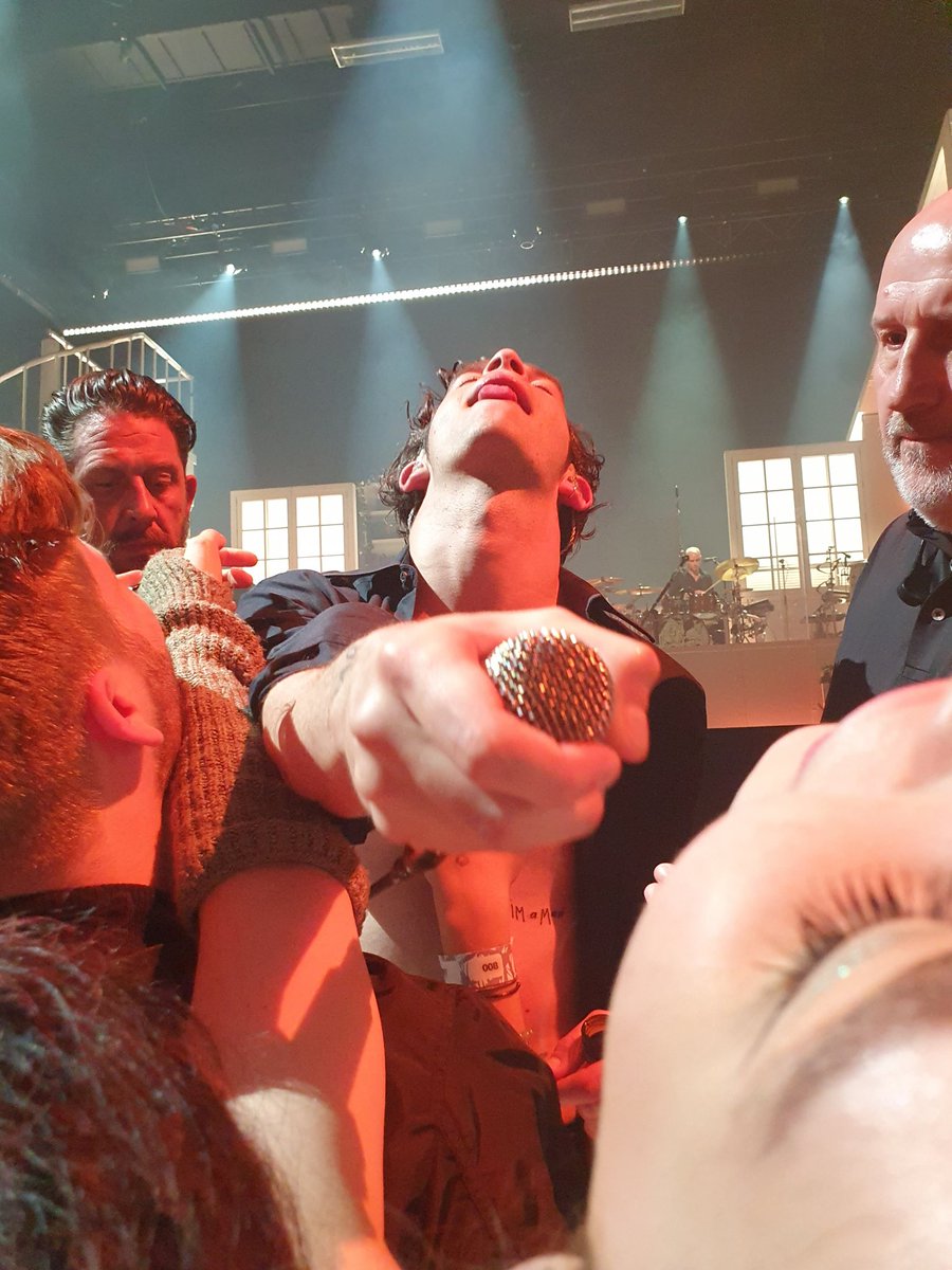 Daiprior's tweet photo. The 1975 - Brighton Centre

@the1975 
#the1975 #the1975brighton https://t.co/RbroZmZuzs