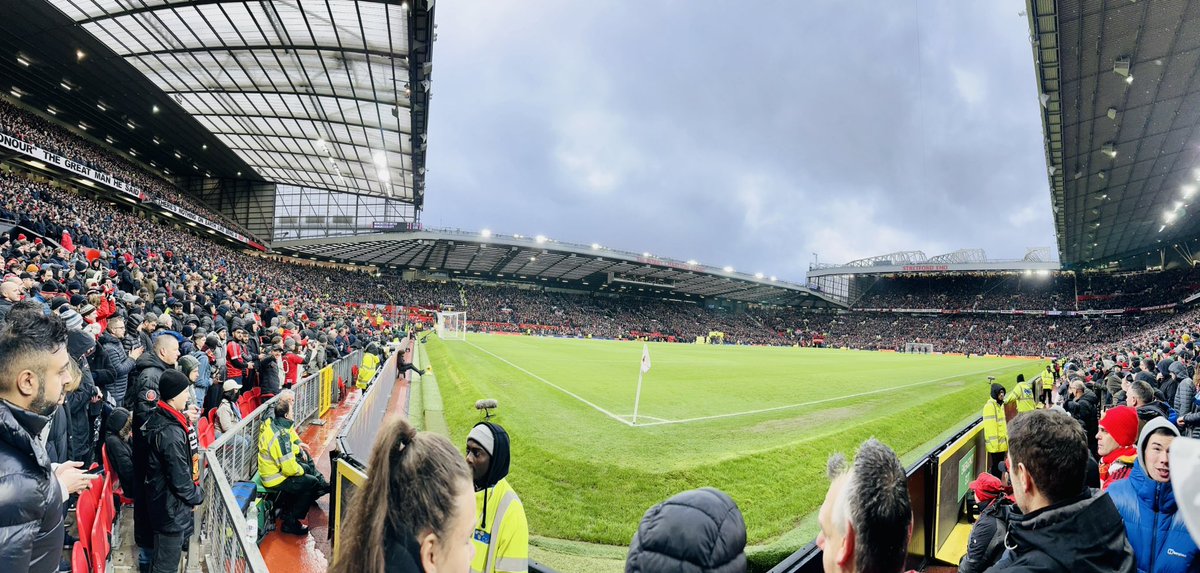 WasimMirUK's tweet photo. .@ManUTD (@B_Fernandes8 @MarcusRashford) 2-1 @ManCity (#Grealish) #MUFC @FA @FA_PGMOL #RefPerformance #5outof10 @awbissaka #GoodGame @TyrellMalaciia #GreatGame #TeamDefendingForCityGoalPoor @Casemiro #SolidGame @antony00 #SuperSubGameChanger #ManchesterIsRED 🔴 #ComeOnYouReds https://t.co/u6zMY4Ryw7