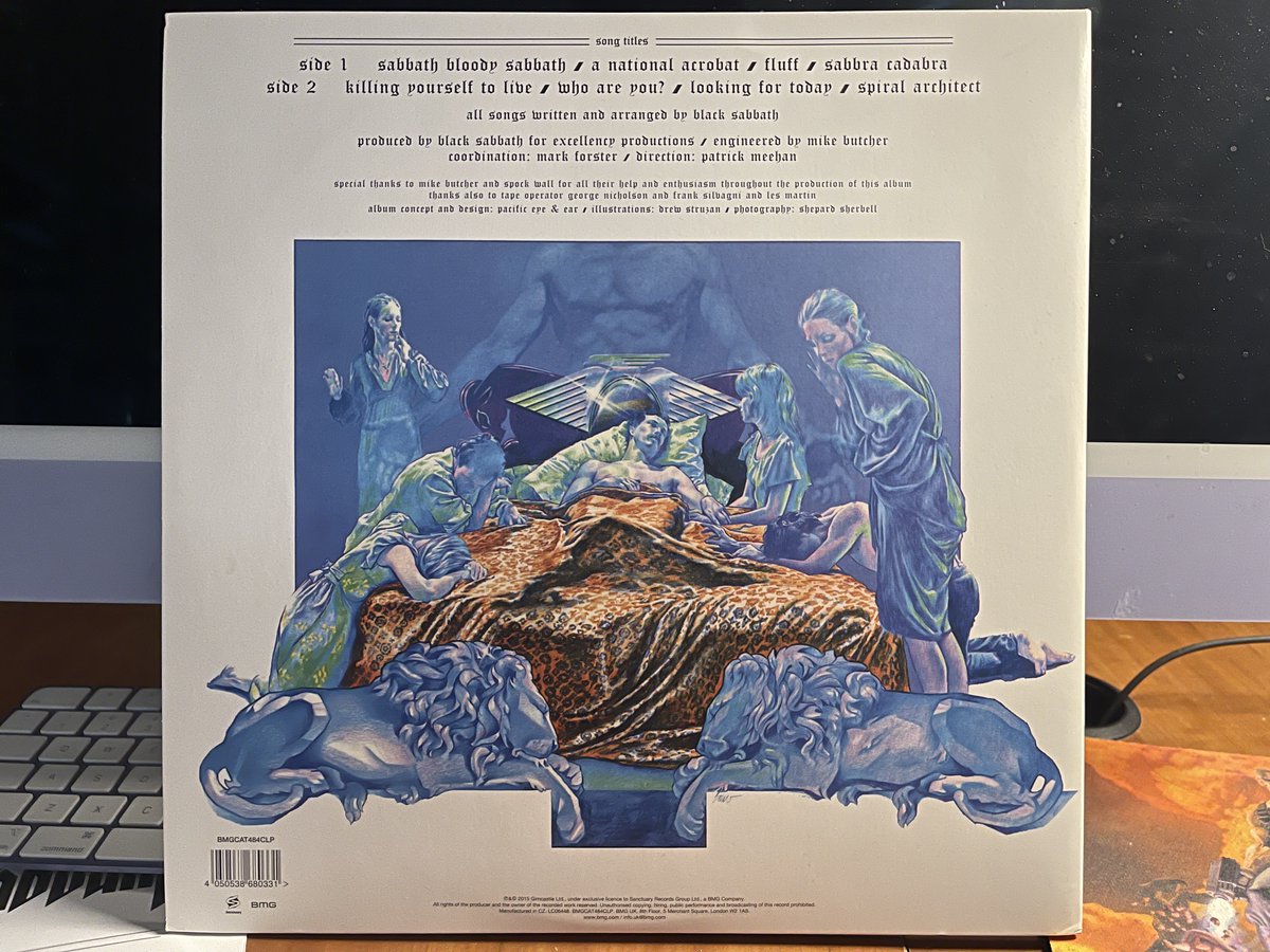 sabbathfans's tweet photo. #WeekendVinyl 10 - Sabbath Bloody Sabbath by @BlackSabbath #bogblastallofyou 1/2

This is a 2021 release of the 2015 version from the 10 year war box set released on its own. Love the splatter pattern. I know the album of course, but had forgotten just how good this album is. https://t.co/UbXr2cg29N