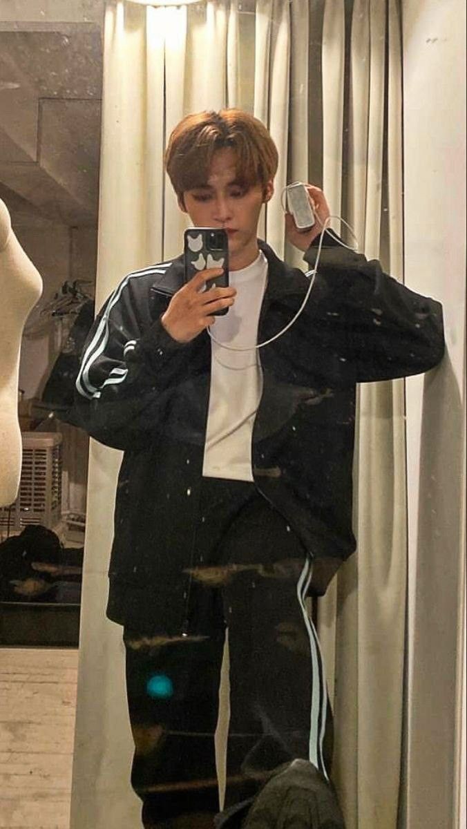 wquuzi's tweet photo. #minsung ау, в котором джисон менеджер популярной группы, а минхо друг одного из участников этой группы, использующий очень тупые подкаты. https://t.co/VaEDw7yVyt