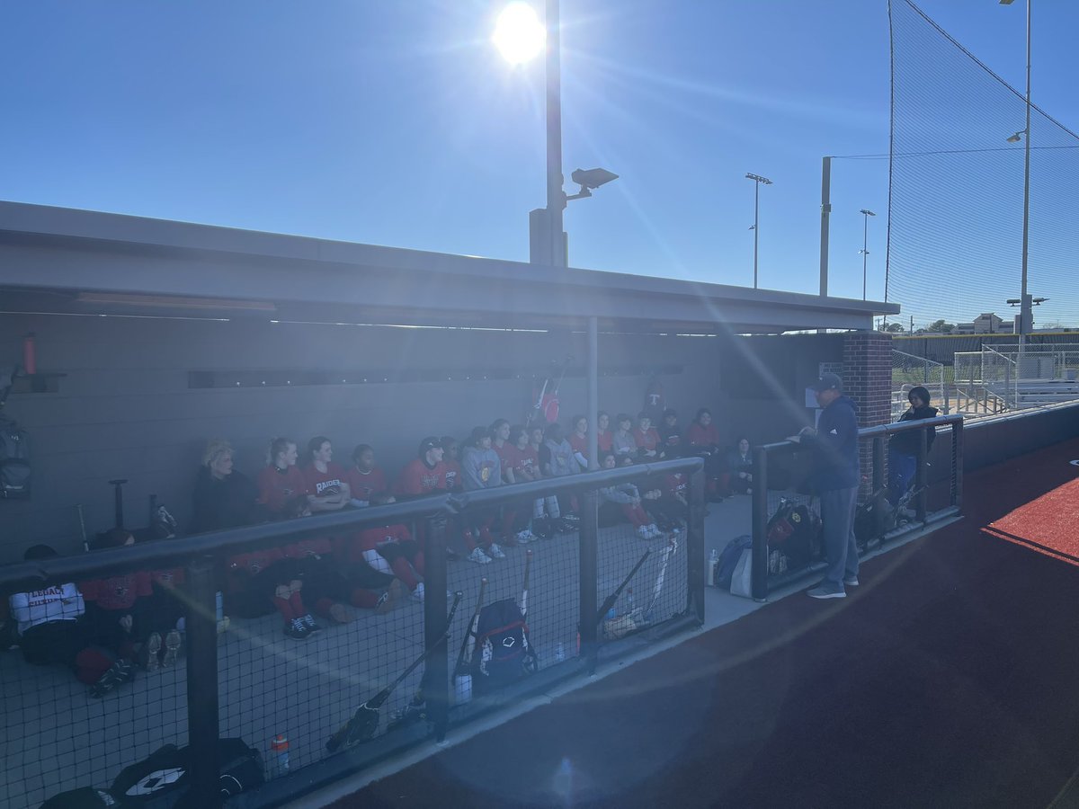 TLegacysoftball's tweet photo. Huge shout out to @CoachReedUTTSB from @ut_tyler for getting us kicked off for our first practice of the 2023 season!
Itโs not about going from bad to good, itโs about being extraordinary!
#runpastthecone https://t.co/OmBW4ReYZj