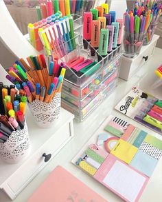 estantelandia's tweet image. 🚨 VOLTA ÀS AULAS: materiais escolares em promoção na Amazon; a thread