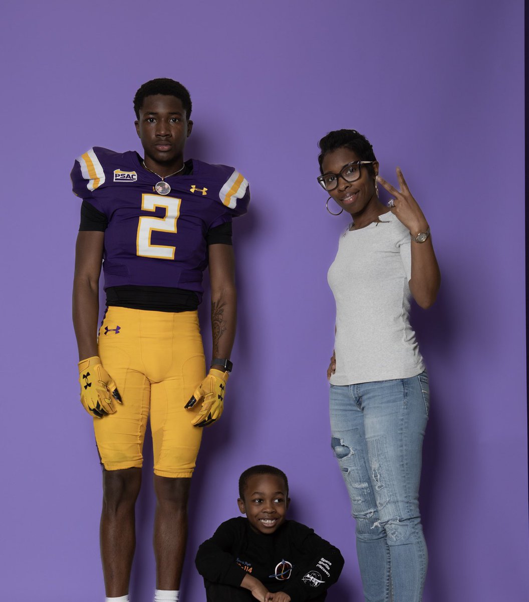 (D)ENIM (S)MITH | 2 tweet media