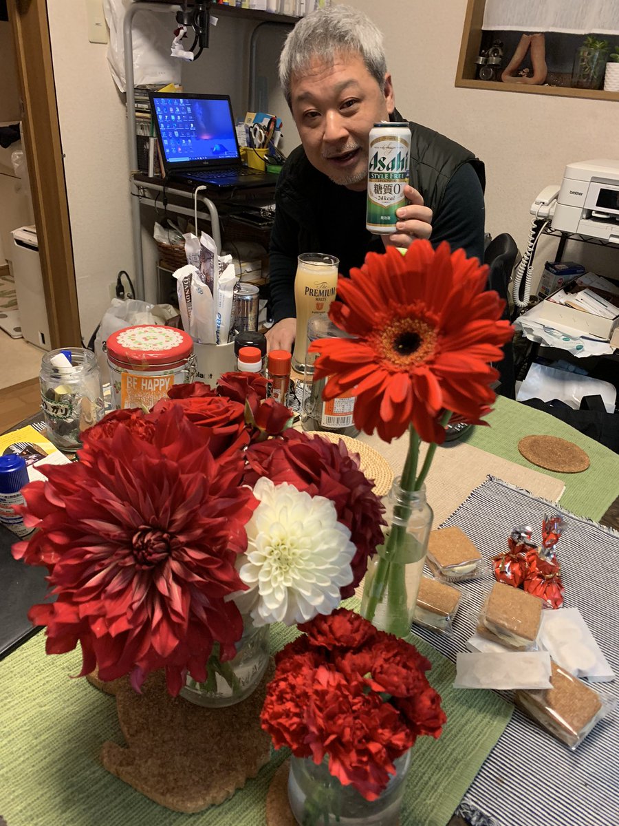 khysyui's tweet photo. 奈緒美さーん！
お疲れさまでした！
お花ありがとうございました😊 https://t.co/FUjQibZ5Ft