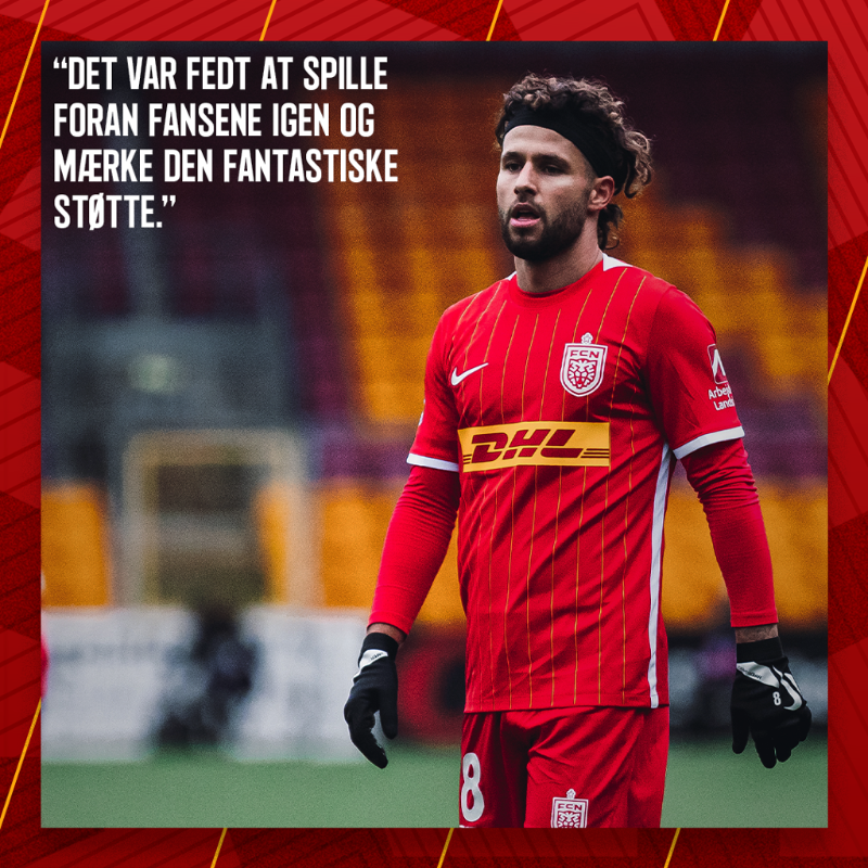 FCNordsjaelland's tweet photo. 𝗛𝗘'𝗦 𝗕𝗔𝗖𝗞 ‼️
Hvis du gerne vil sikre dig din trøje med Marcondes på ryggen, så har shoppen følgende åbningstider i næste uge 👇
Mandag: 𝟭𝟲.𝟯𝟬 - 𝟭𝟵.𝟬𝟬
Torsdag: 𝟭𝟲.𝟯𝟬 - 𝟭𝟵.𝟬𝟬
Lørdag: 𝟭𝟬.𝟬𝟬 - 𝟭𝟯.𝟬𝟬
#vises