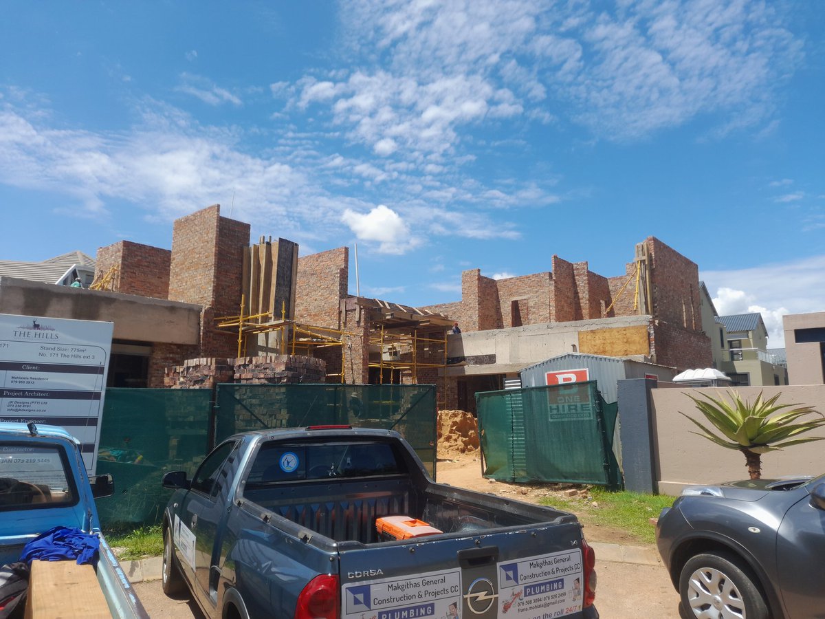 JanBlouBull's tweet photo. Baxolog Builders building this beautiful House in the Hills Estate, Pretoria East. Go to our Website: https://t.co/CckrWHTm8v https://t.co/n4dcgo7ug6