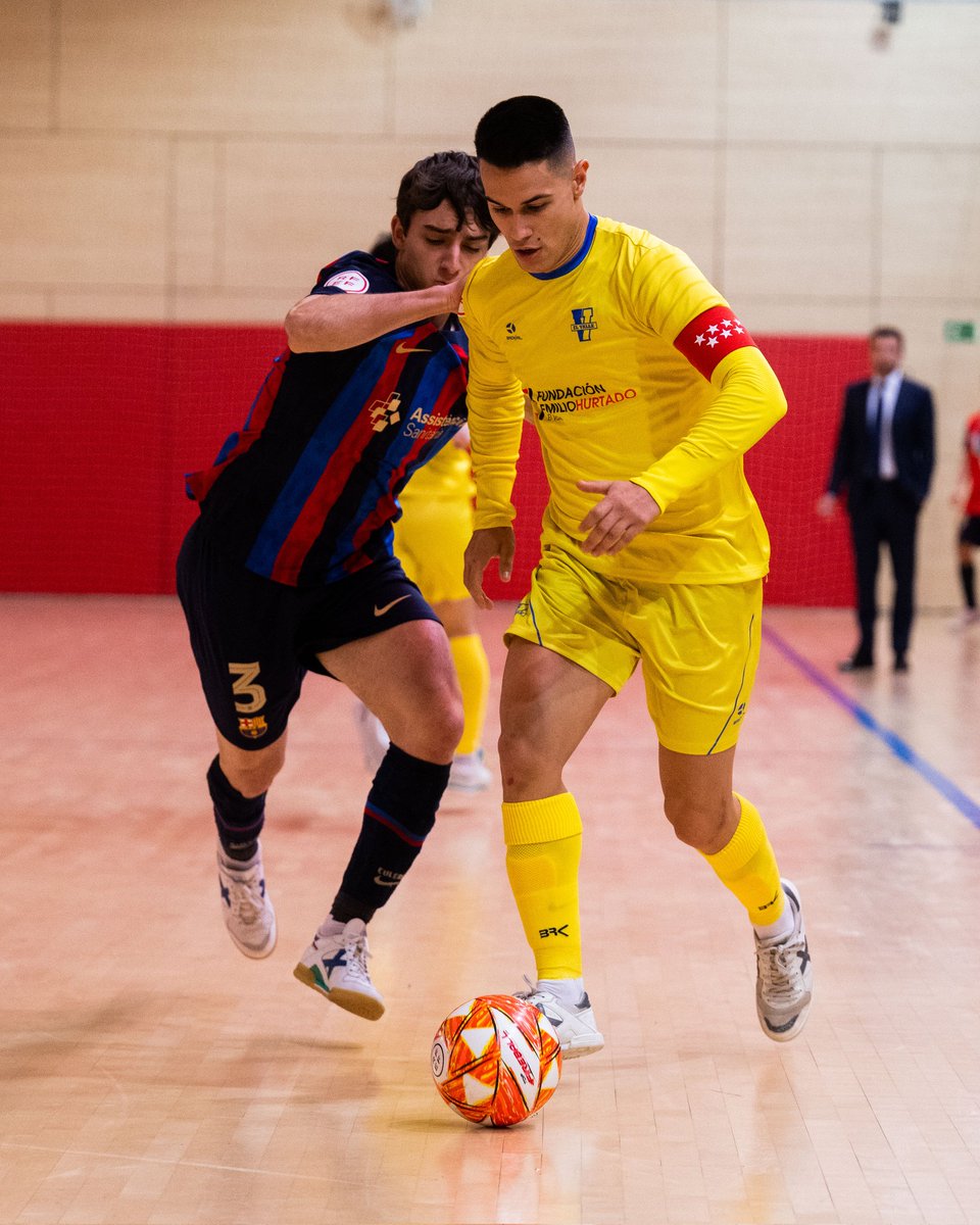 38' |3-1| Goooooooooool de <a href="/10_orzaez/">Orzáez</a> demostrando que no ha perdido el olfato