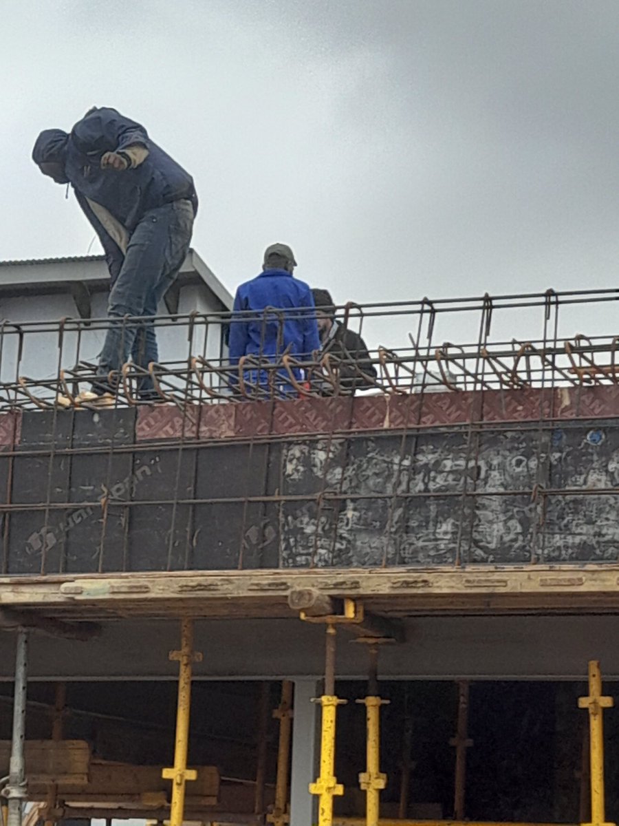 JanBlouBull's tweet photo. Baxolog Builders building this beautiful House in the Hills Estate, Pretoria East. Go to our Website: https://t.co/CckrWHTm8v https://t.co/n4dcgo7ug6