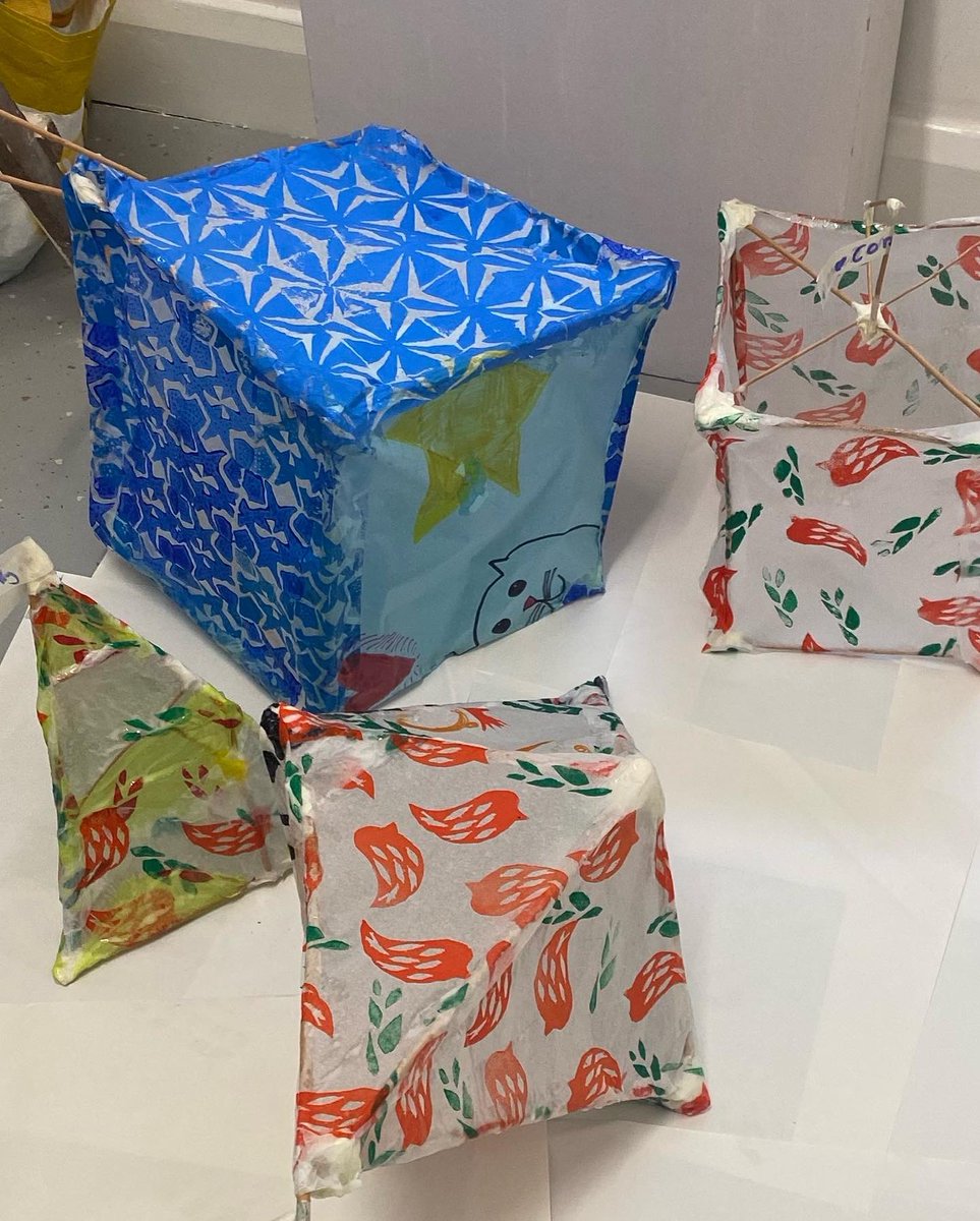 Jamila_Artist's tweet photo. Today was the 1st Sat of Lantern making for at @DesignsInMind for the Love Oswestry project. great working in the new workshop space, helping participants make their ideas come to life 
#designsinmind #lanterns #loveoswestry #art #light #pattern #design #sculpture #artist https://t.co/maCg9S6SPJ
