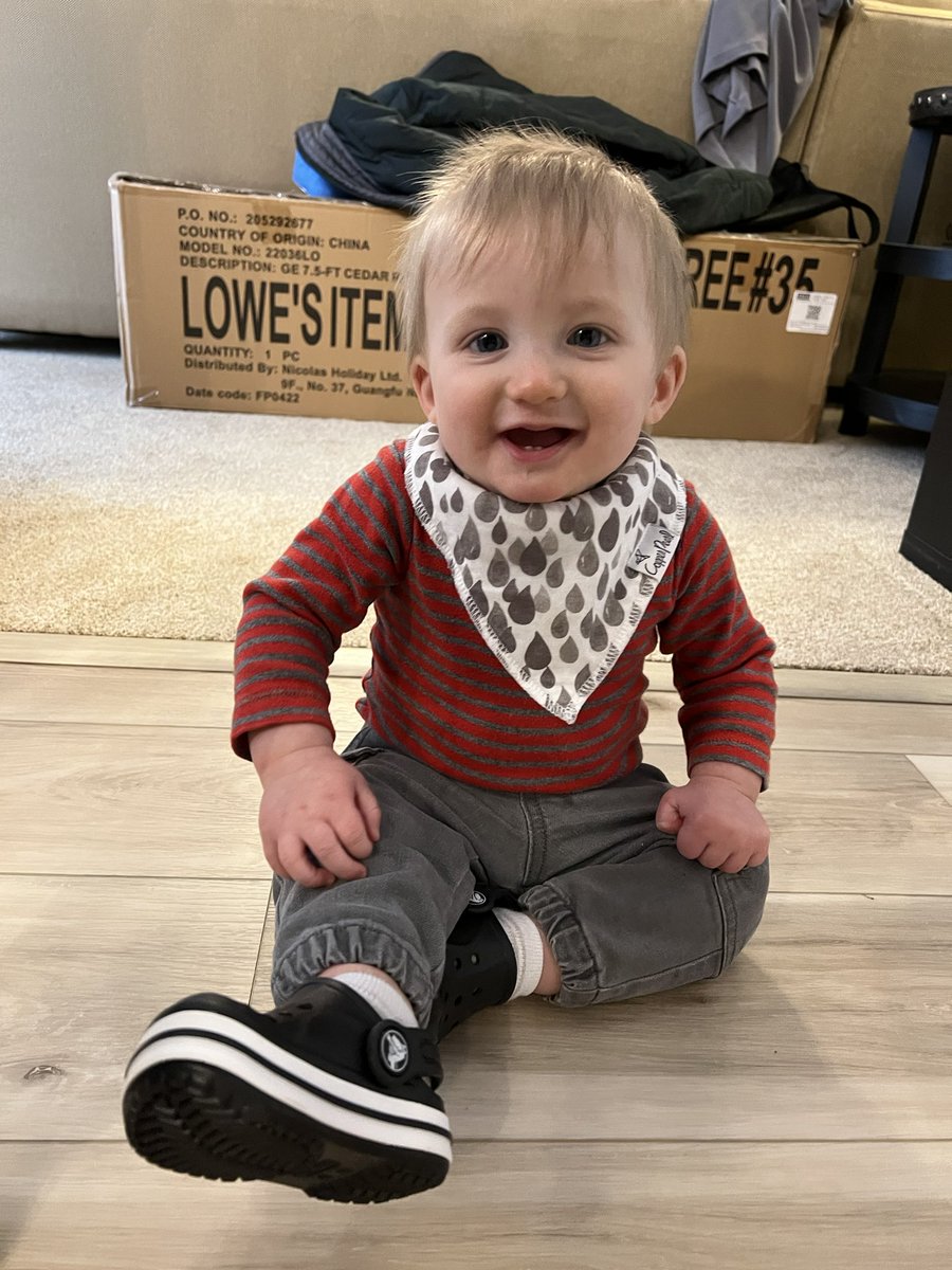 theChatpack2020's tweet photo. Beau says “don’t forget to vote for Necas!”

#NHLAllStarVote  Martin Necas https://t.co/IUBo2MkFSb