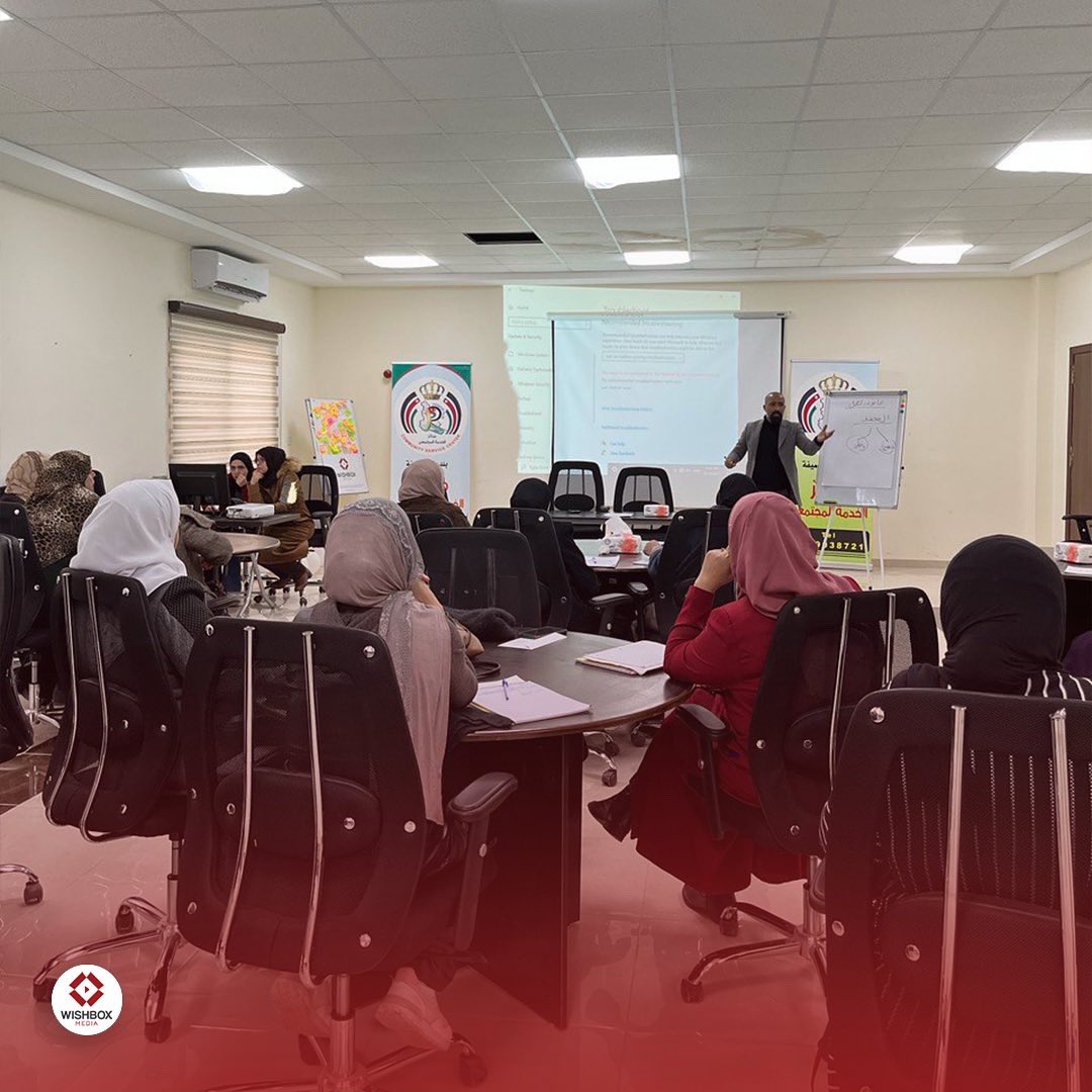 Our first day of #training #women in #Russeifah, #Jordan w/support @CanadainJordan on successful #home #businesses &amp; importance of safe &amp; effective use of #digital #tools. Proud to have provided all meals for the #workshop from the #local #community.

#women #photo #media