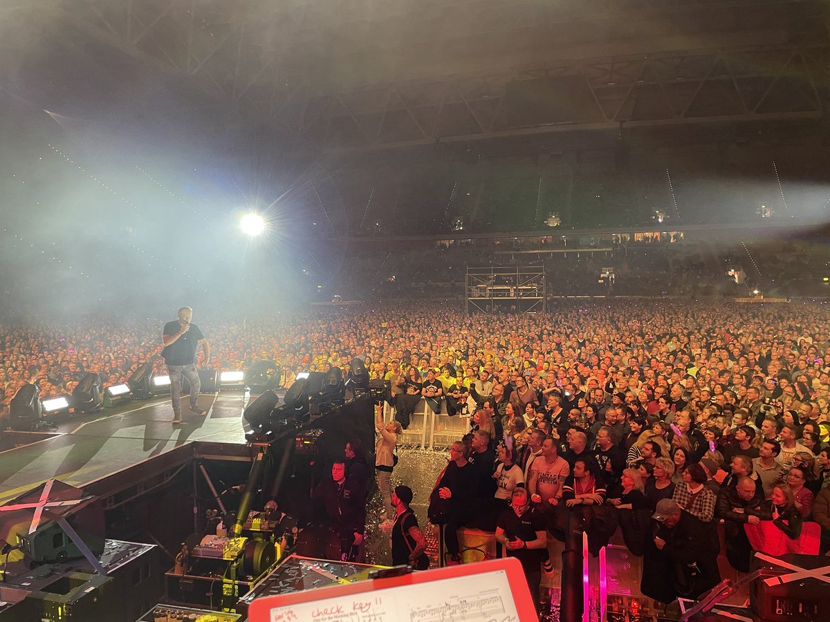 Pretty epic 35,000 audience today in Düsseldorf. That’ll do nicely thanks.