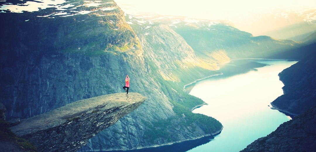 Because the Answer Never Stops Being True Dept:

“What if I don’t have enough knowledge/experience/skill to do this?”

Do it anyway ;-)

givegoodux.com/ux-career-advi…
#UX #UXdesign #UI #UIdesign #ProductDesign