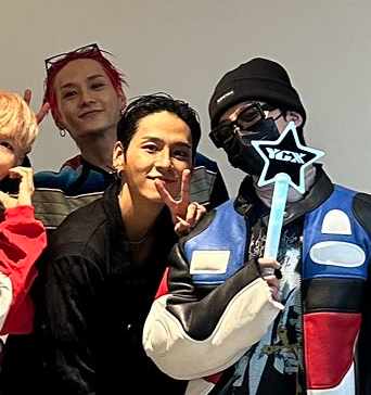 LH VIII VIII tweet media