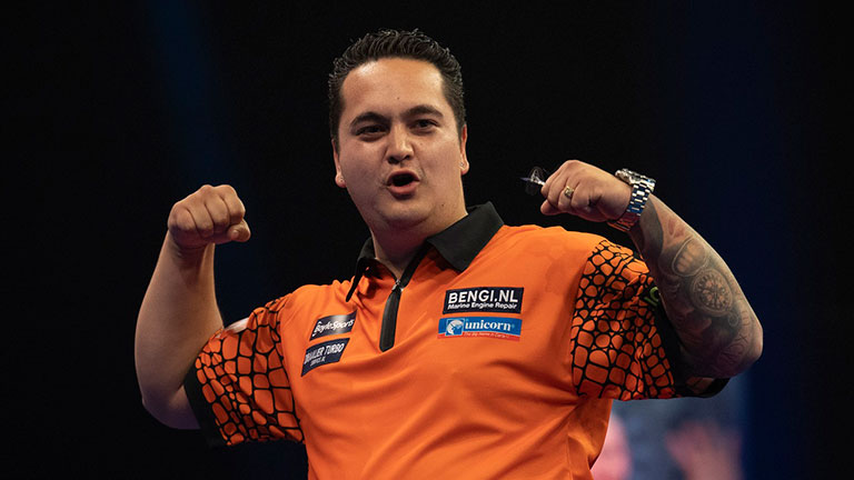 PDC Darts on Twitter: "THE BLACK COBRA IS BACK! 🇳🇱 Jeffrey de Zwaan secures an return to the circuit! The Dutchman defeats his compatriot Maik Kuivenhoven 6-3 in Saturday's showpiece