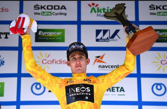 JVerlaeckt's tweet image. Free to fly at Jayco! At INEOS @EddieDunbar was mostly domestique. His own chances in 2022 were in 2.1 races like Coppi e Bartali or Hongrie (which he both won).
He will be leader of Jayco at the Giro this year and also in the Vuelta he might gather some points.
A steal! 
#PFCL9