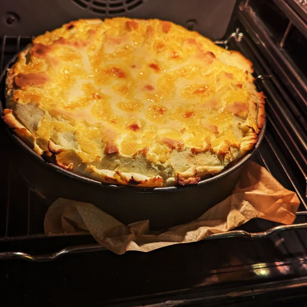 Mirista_'s tweet photo. Eierlikör Käsekuchen 🤤
Nach einem Rezept von Tim Mälzer 
#gamersofinstagram #twitchstreamer  #twitchguys #twitchde #twitchdeutschland #twitchgermany #twitch #twitchtv #blogger_de #blogger #streaming #live #livestream #deutschestreamer  #germanstreame… https://t.co/glzwcAVi9F https://t.co/NVdQKVJbZZ