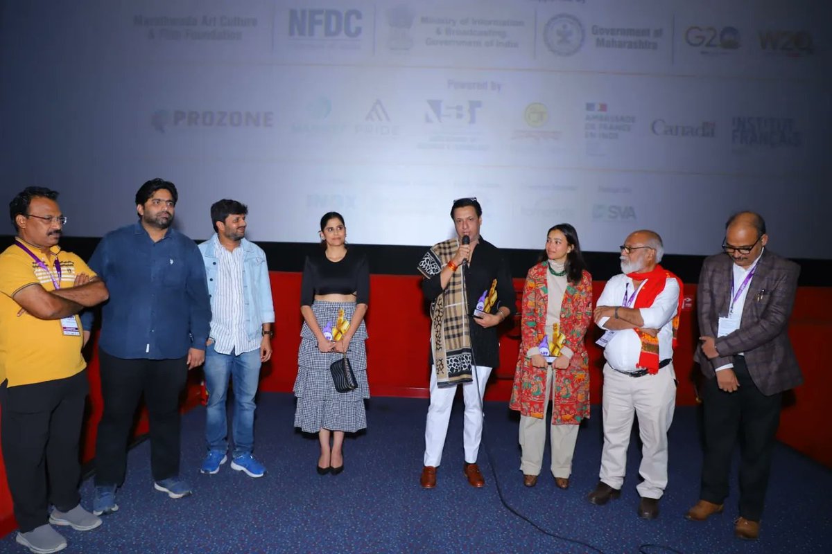 aeiffest's tweet image. Renowned National Award Winning Director @imbhandarkar, Versatile Actress @SaieTamhankar &amp;amp; @shweta_official were present during the screening of the movie India Lockdown at the 8th Ajanta Ellora International Film Festival - AIFF

#aiff #filmfestival #Cinama #LetsCelebrateCinema